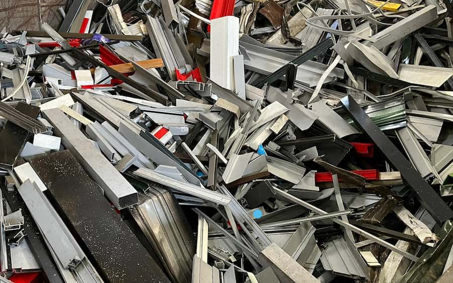 Perfil de aluminio lacado - Hierros Sainz Perfil de aluminio lacado - Hierros Sainz